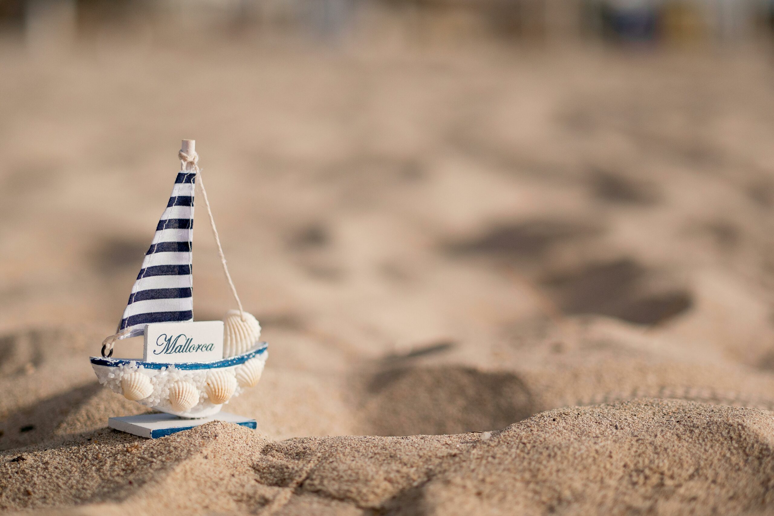 Spielzeugboot Auf Sand